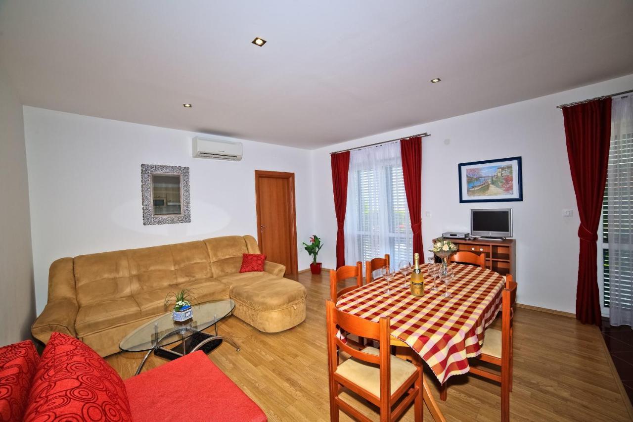 פודסטראנה Apartments Bozikovic חדר תמונה