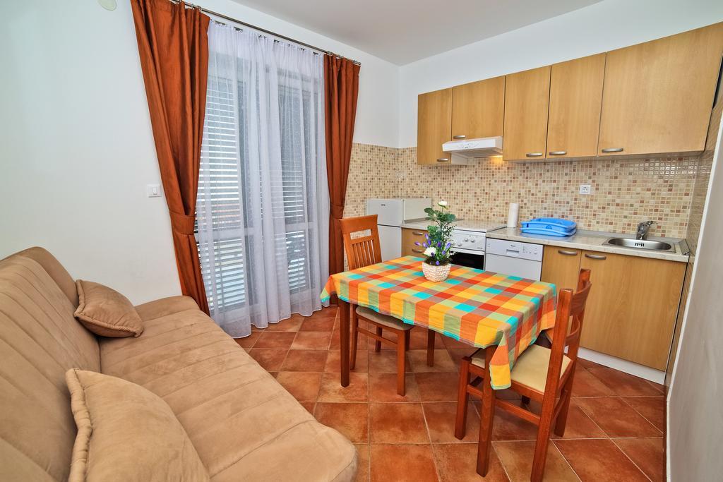 פודסטראנה Apartments Bozikovic מראה חיצוני תמונה